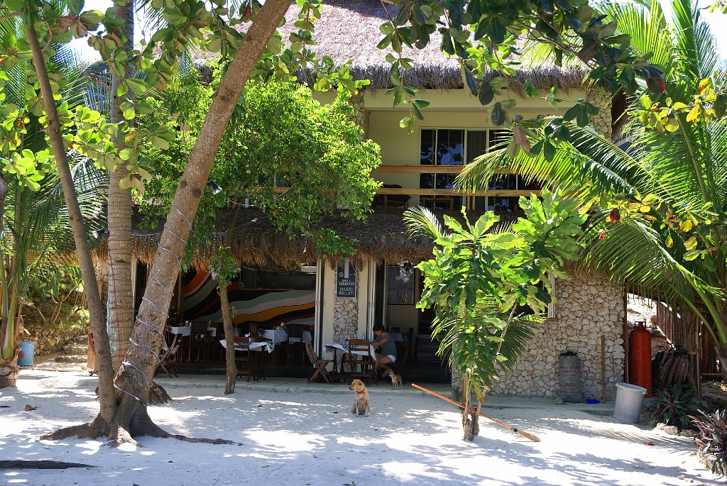 DSC09583.JPG - Mein Resort - Tepanee Beach Resort. Da von einem italienischen Pärchen betreiben, mit richtigen Kaffee/Espresso und lecker Pizza, Pasta usw.