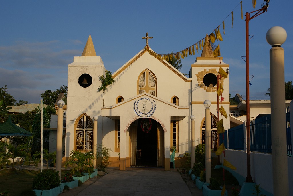 DSC09633.JPG - Malapascua - die Dorfkirche